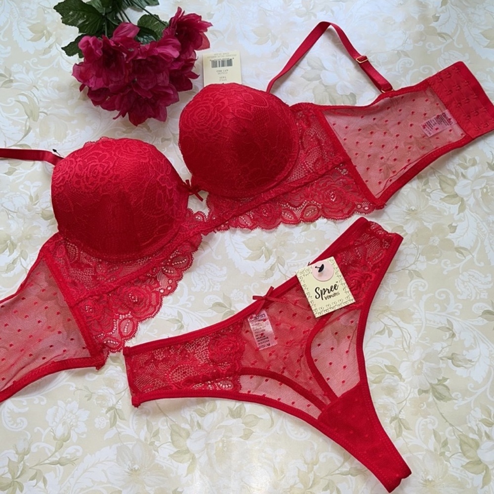 SPREE Intimates Luxe Lace Long Line Push Up Set Bra & Thong.2 pieces.5 Hooks.